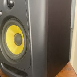 krk classic 5 speaker