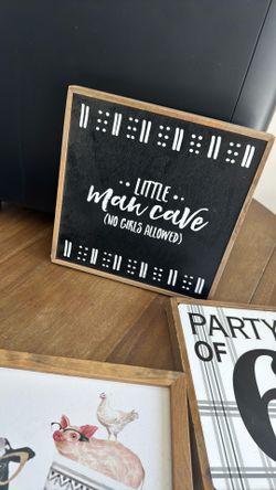 Wall Decor/ Shelf