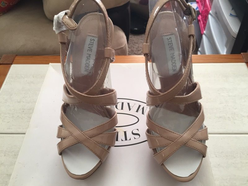 Steve Madden woman's uptown Fawn open toe