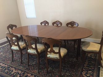 Baker 9-Piece Dinning Set
