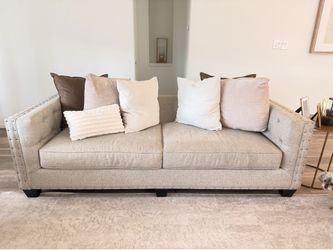 Cindy Crawford Chelsea Hills Sofa, loveseat, and ottoman