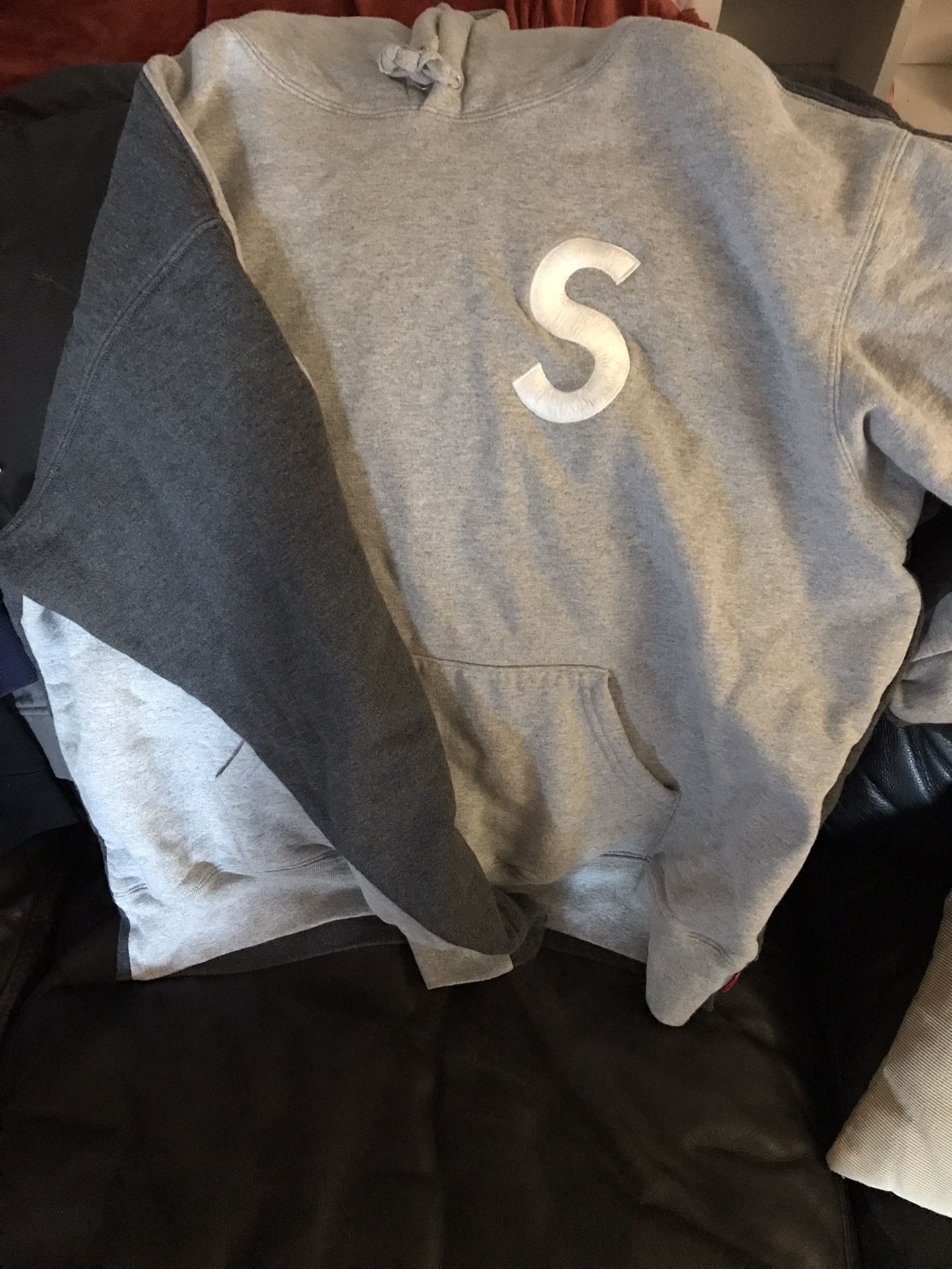 Supreme Sweatshirt Large 