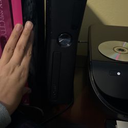 Xbox 360 With Control And  Kinect