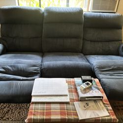 Double Recliner Couch 