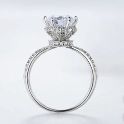 Sterling Silver Ring With Simulated Diamonds