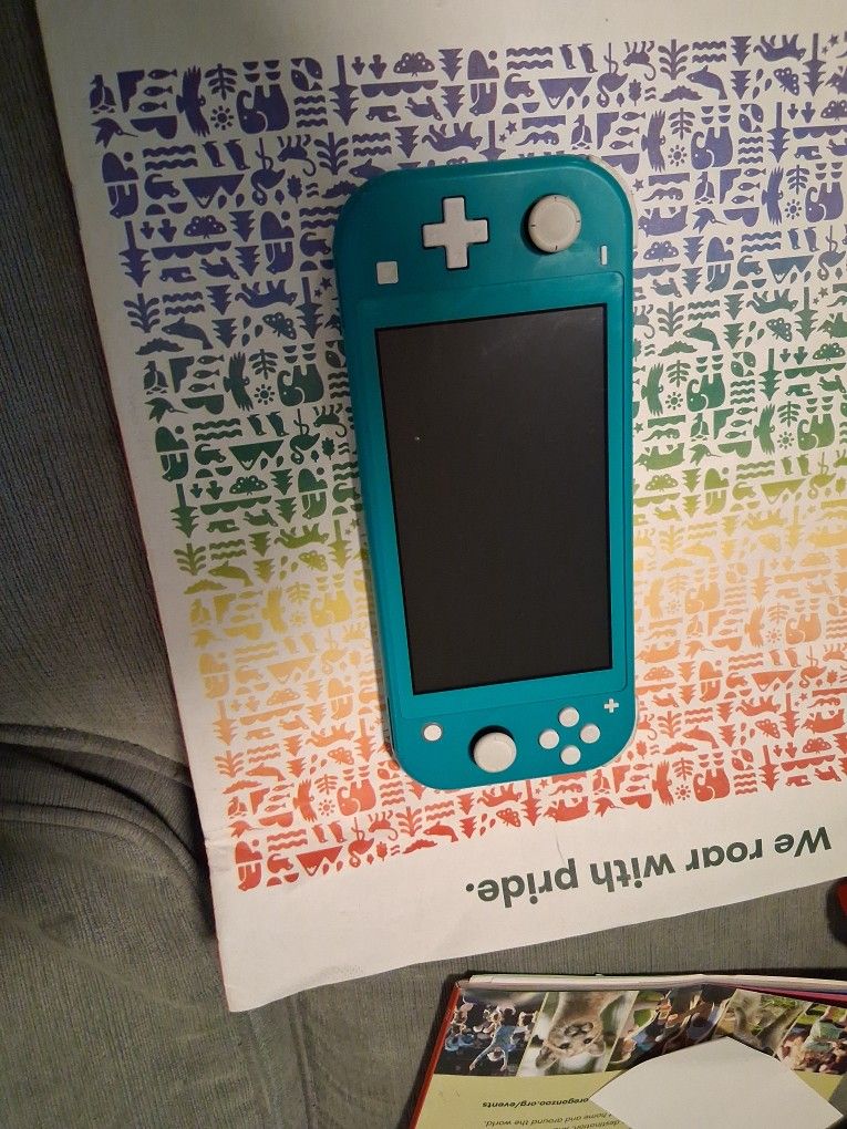 Nintendo Switch Lite- Turquoise 32gb (Comes With 256 Gb SD Card)