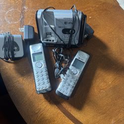 2 Phone ATT Cordless Phones 
