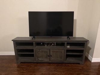 Brand New Santa Clara 70” TV Stand