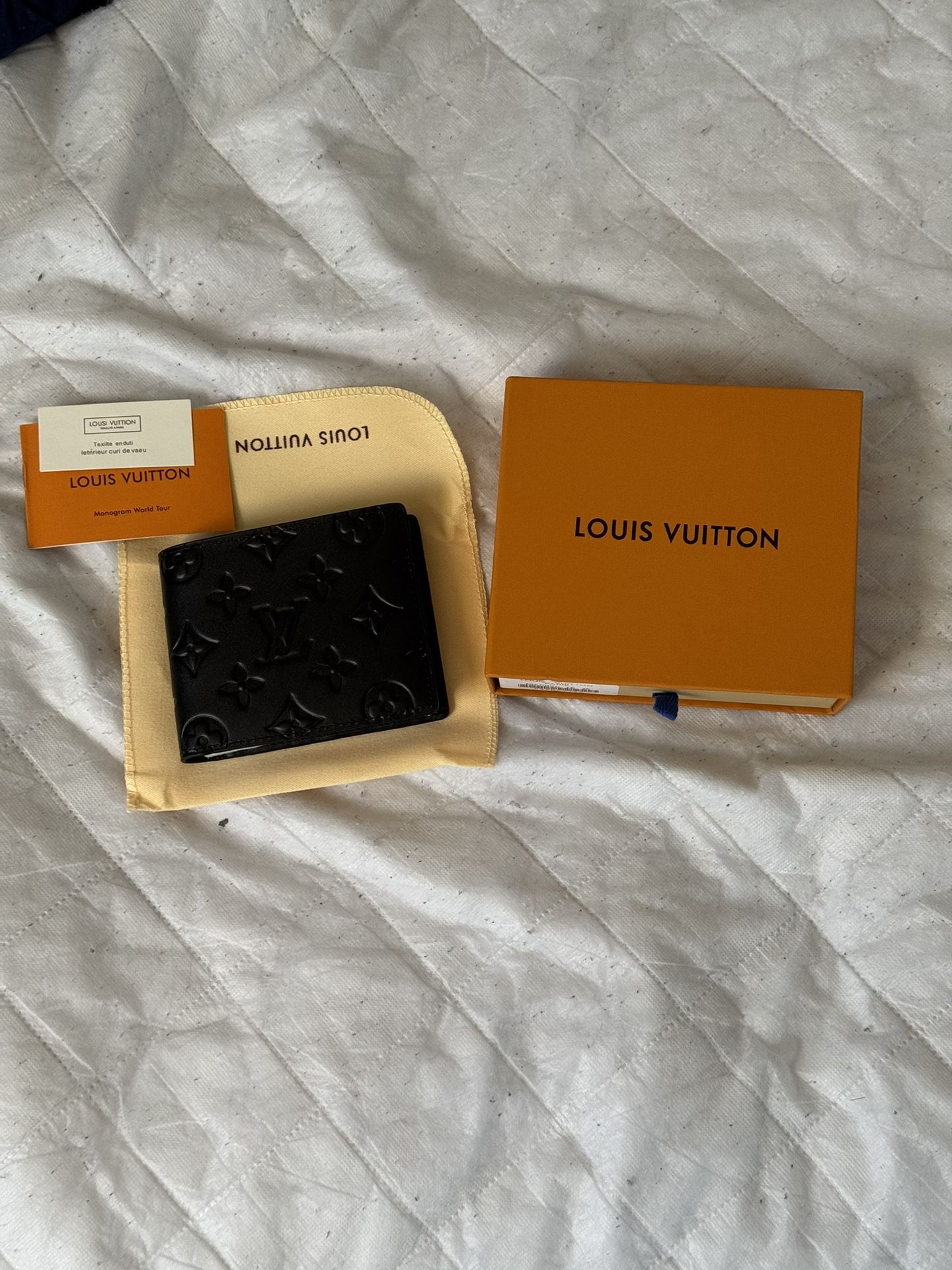 Louis Vuitton Multiple Wallet Bifold Wallet Monogram Shadow M62901