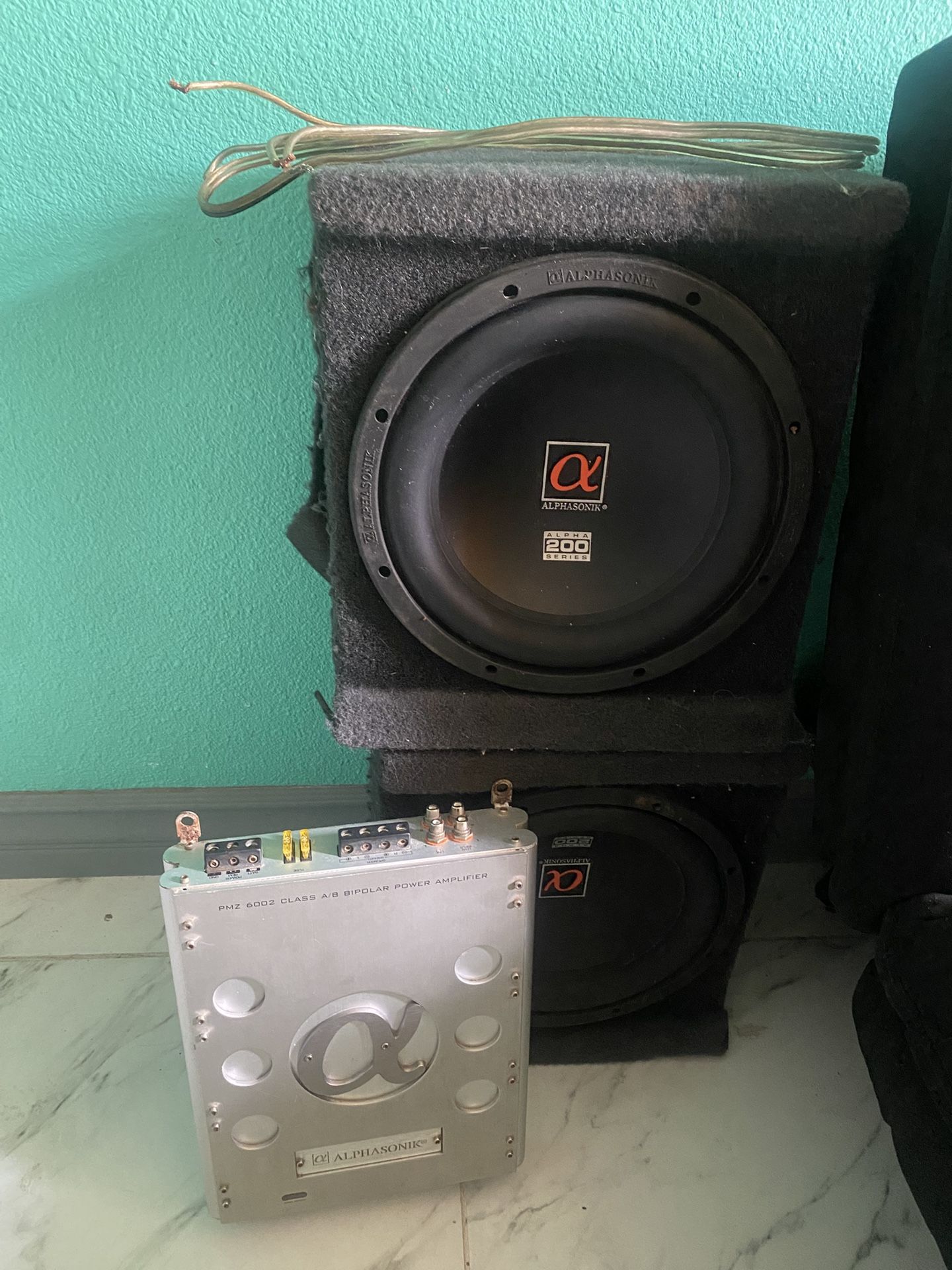 Alphasonik Amp W/ Alpha200 Series Subwoofer