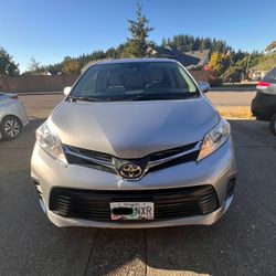 2018 Toyota Sienna