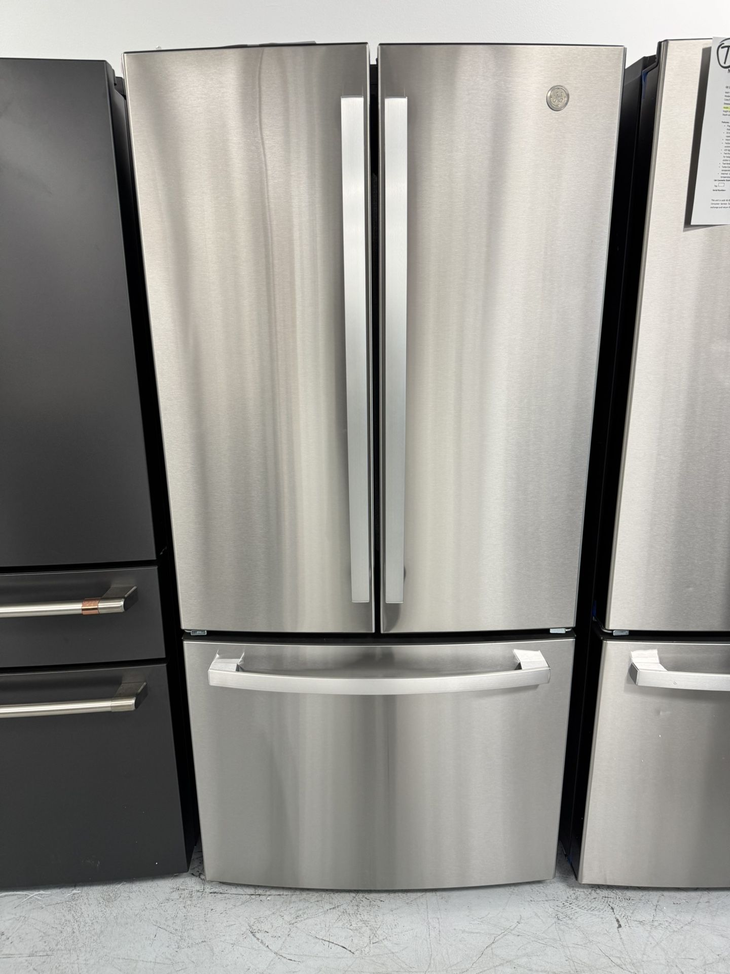 33 Inches Wide Refrigerator With Water And Ice