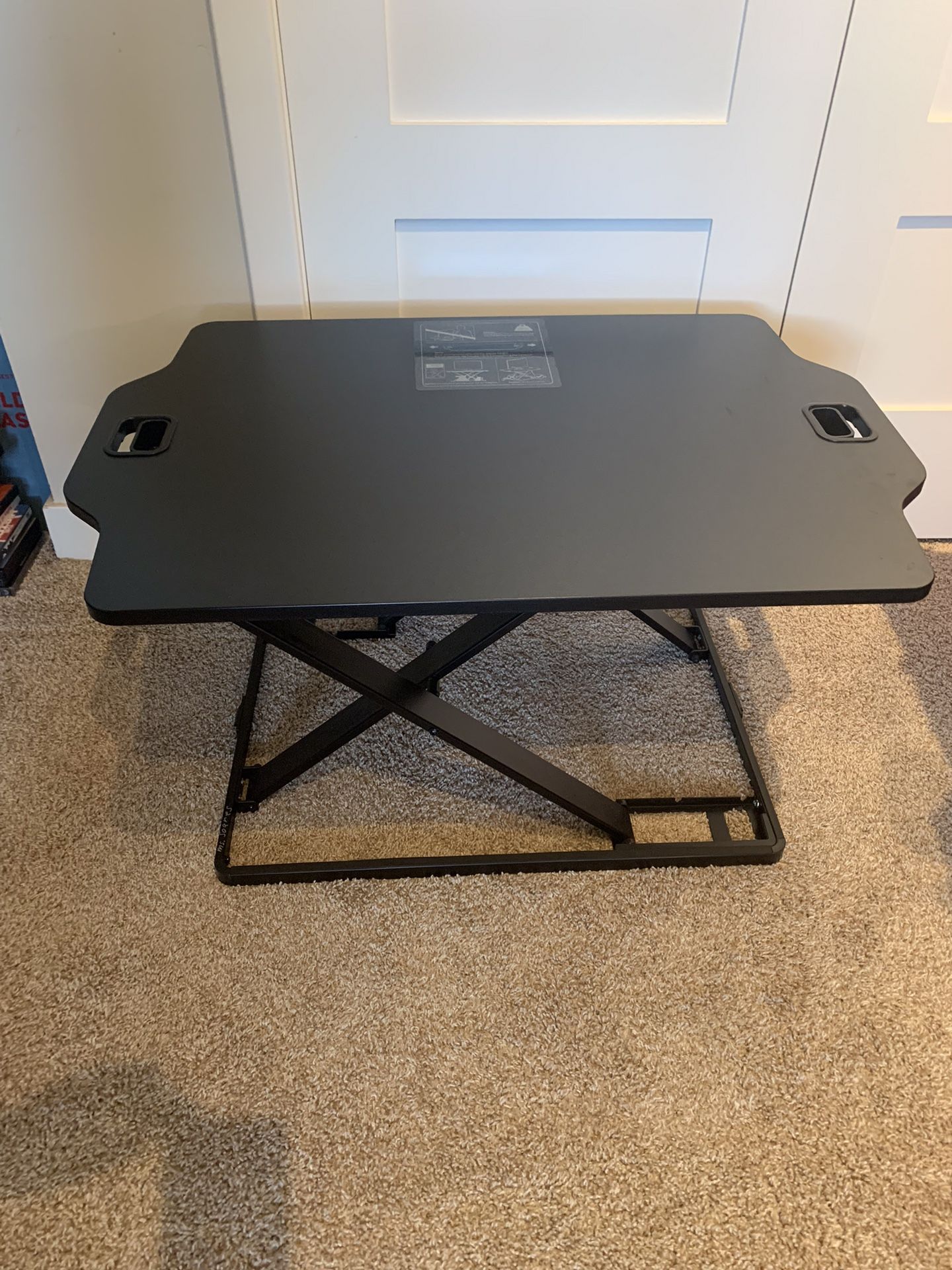 Standing desk