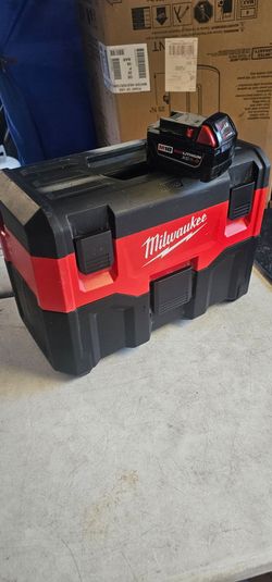 Milwaukee vacuum