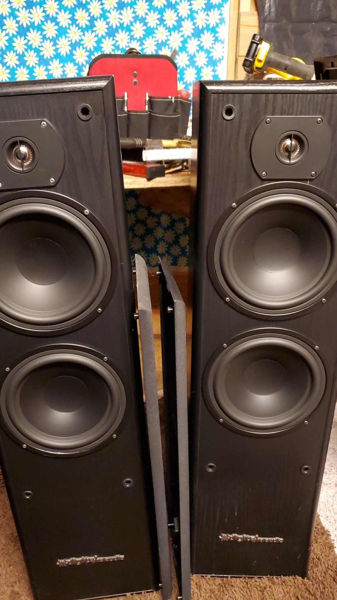 Pair Of Digital Pro Audio (DPA) SL-T 2.8 Floor Speakers