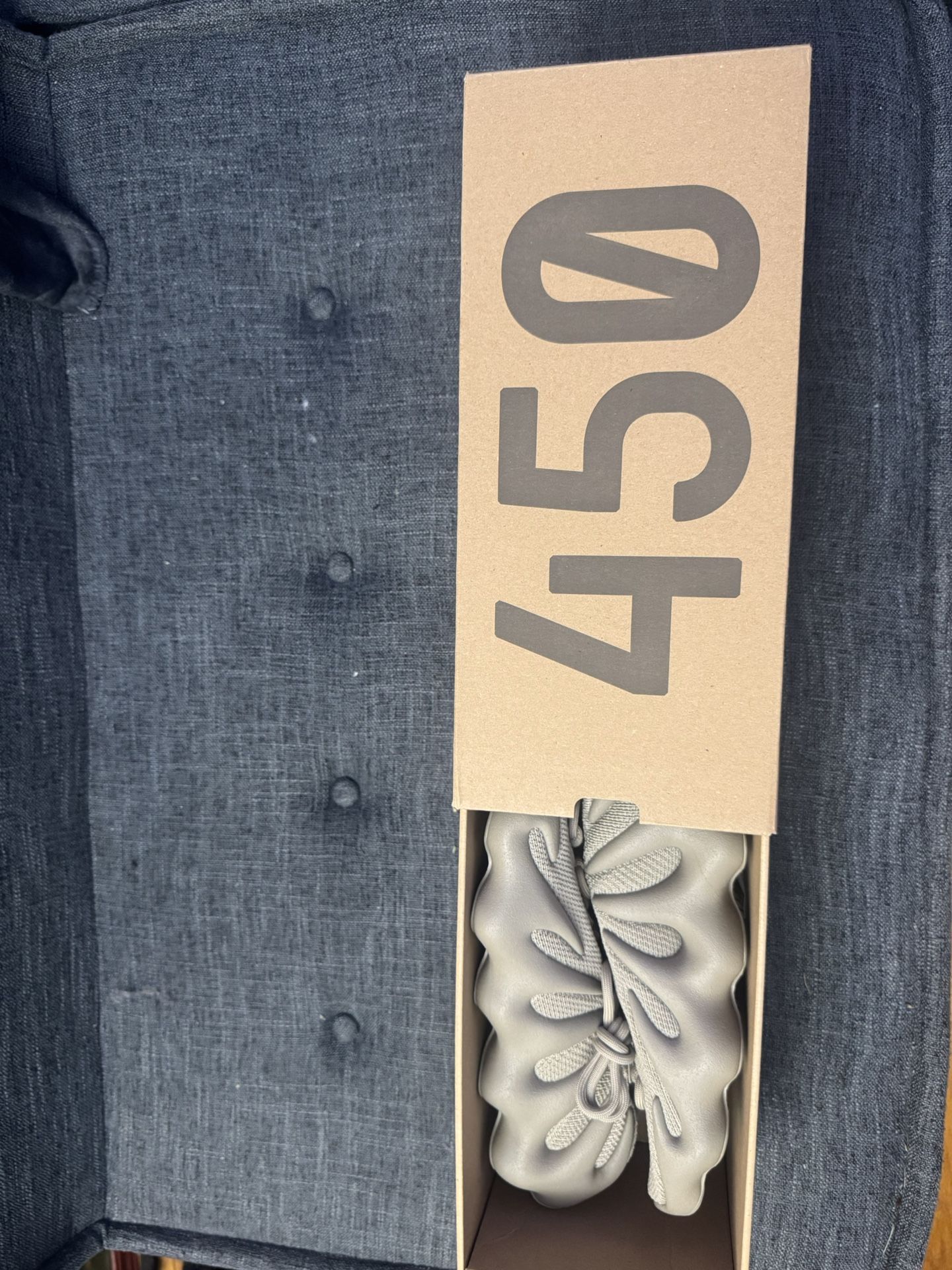 yeezy 450 stone flax size 10 men’s brand new