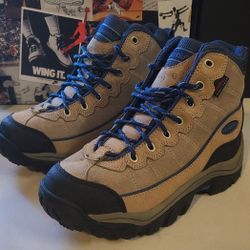 Columbia Frost Burner Hiking Boots  Suede Leather Blue Thermolite Omni tech Women's Size 8