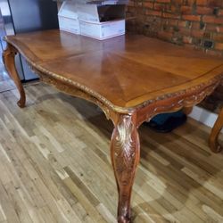 Dining room Table and 4 Chairs