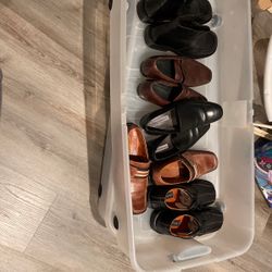 Mens dress shoes size 9