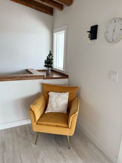 Comfy living room chair