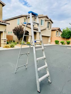 8ft Aluminum A-Frame Step Ladder