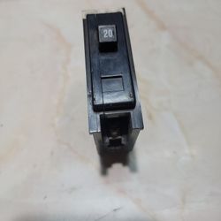 Cutler Hammer Quicklag Bolt On Breaker..20amp