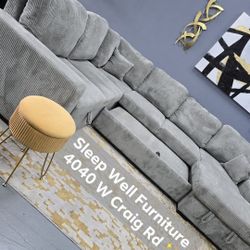 ✨️ Sectional Sofa Sleeper ✨️ Furniture Queen Bedrooms, Dining Avail 