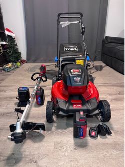 BRAND NEW TORO RECYCLER 60 V MAX 21 INCH CORDLESS SELF-PROPELLED LAWNMOWER 6AH AND FLEX FORCE 60 V MAX 16 INCHES STRAIGHT SHAFT BATTERY STRING TRIMMER