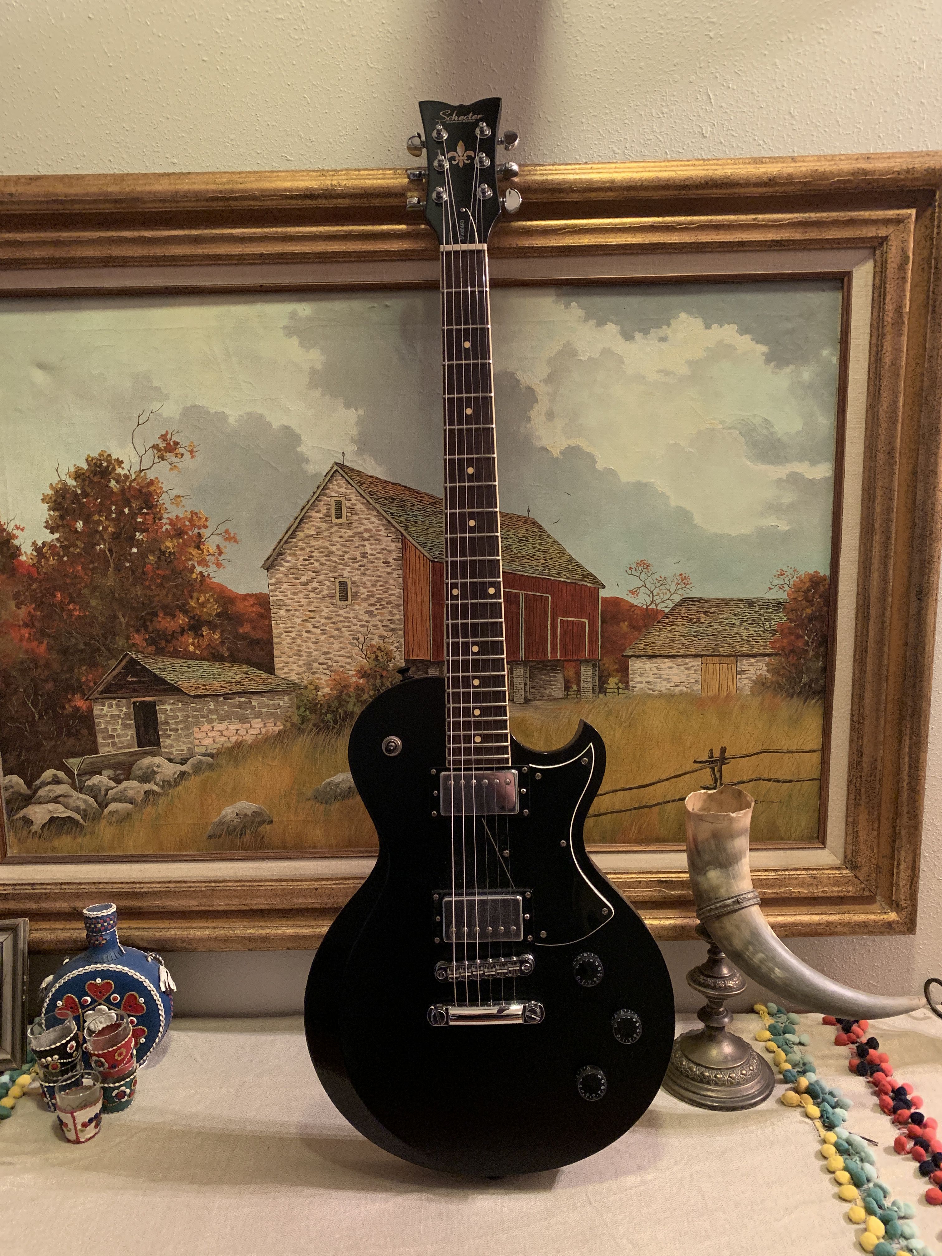 LP Schecter Solo-II Standard in black Les Paul Guitar