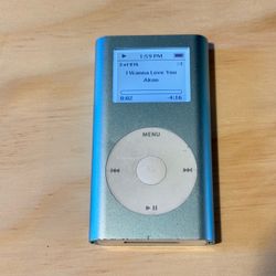 iPod Mini 1st Gen Model:A1051 4GB Sky Blue Tested Good w/816 Song Read Info Blw!