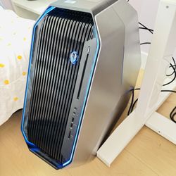 Alienware Area 51 R2 -6950X 10 Cores GTX1070