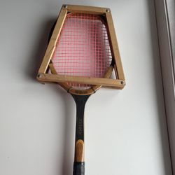 Vintage Wilson Advantage Wooden Tennis Racket  4.6”Grip w/ Wood Press
