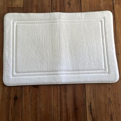 Floor bath mat