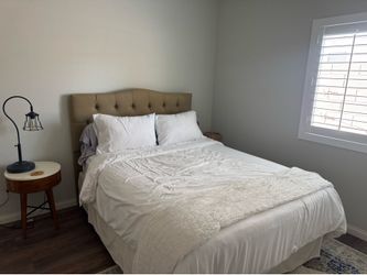 Queen size bed