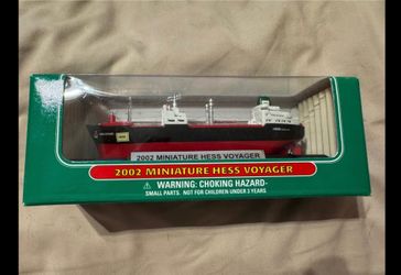 Hess miniature 2002 Voyager 21 boxes