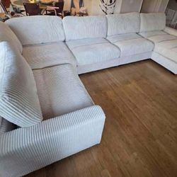 New Large Modular Sectional Couch! Free Delivery 🚚! 