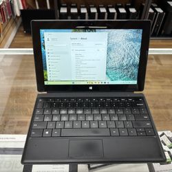 Surface Pro 1 10.6 inch Touchscreen core i5-3rd gen 4GB RAM 64GB SSD
