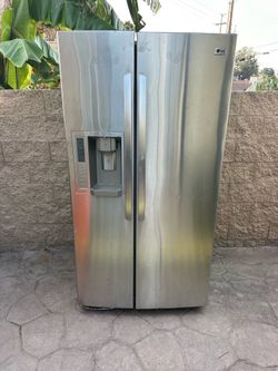 Lg refrigerator