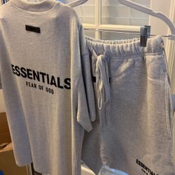 Camisas Y Shorts Essentials 