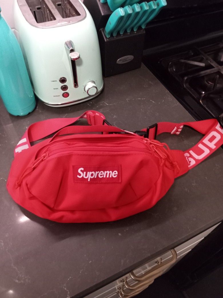 Supreme Bag 🍒🍒