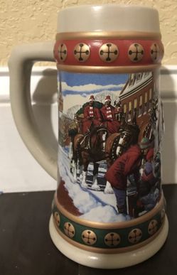 VINTAGE 1993 BUDWEISER HOLIDAY COLLECTION...HOMETOWN HOLIDAY STEIN / MUG