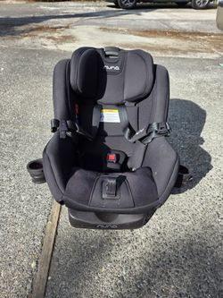 Nuna Convertible Carseat