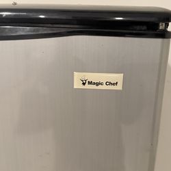 Magic Chef mini freezer and fridge