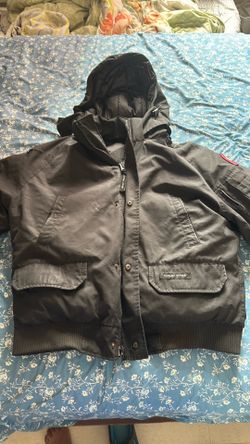 Canada goose men’s bomber jacket X-large