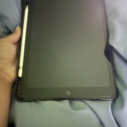 IPad And Apple Pencil