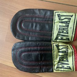 Everlast Heavy Bag Boxing Fighting MMA Training Gloves