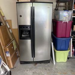 Whirlpool gold refrigerator 