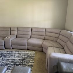 Recliner Sectional 