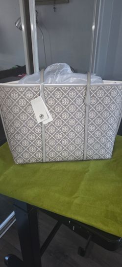 NWT Tory Burch Ever-Ready Monogram Tote Bag in Coated Canvas