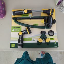 Melnor 4 Piece Watering Set